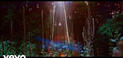 Cults – I Took Your Picture With My Eyes Closed 2qzJ8Aujxxk.jpg