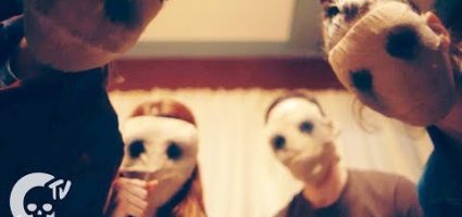 SUNNY FAMILY CULT | “Urban Legends” | S2 Ep. 6 | Crypt TV JXJPlH0J614.jpg